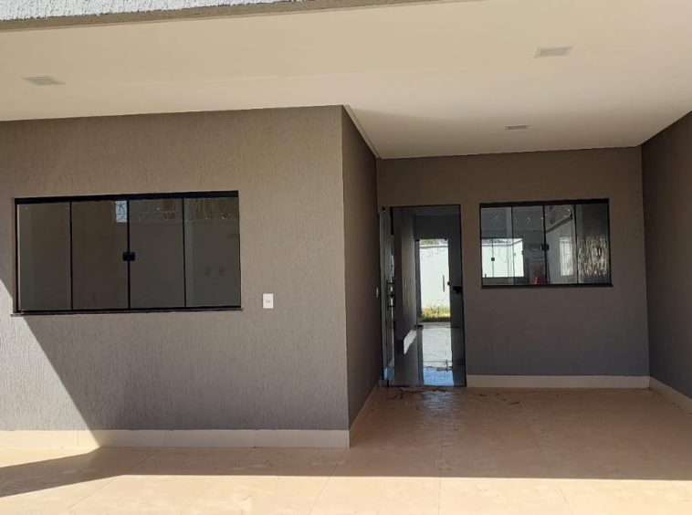 casa 3 quartos no setor Garavelo B