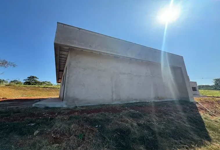 Casa de condomínio de luxo em construção