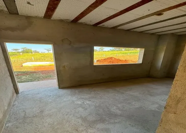 Casa de condomínio de luxo em construção