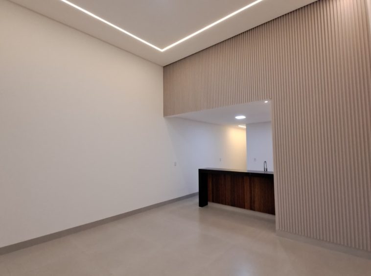 Ângulo 3 da sala na Casa no Jardim Belvedere
