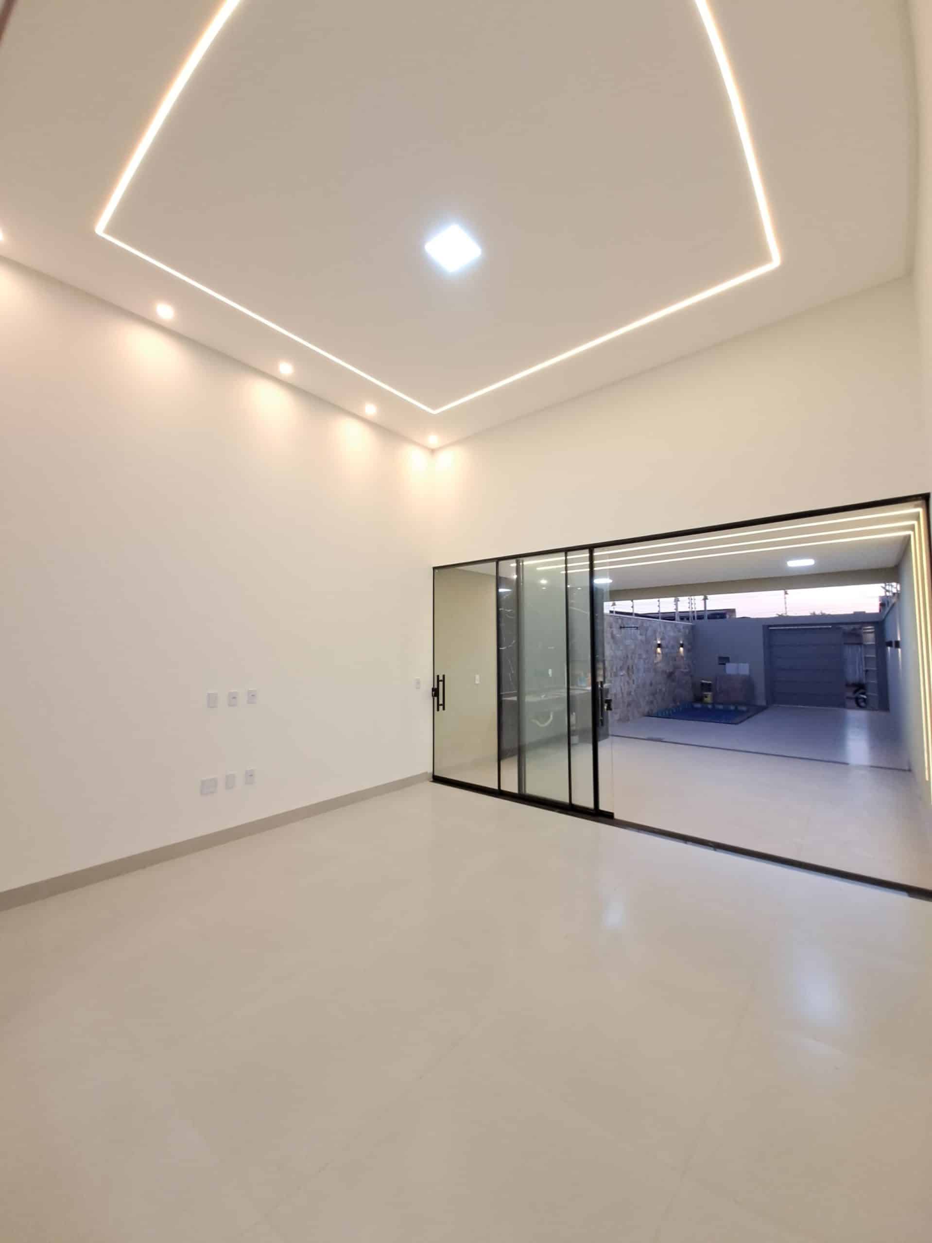 Ângulo 4 ( de dentro pra fora) da sala na Casa no Jardim Belvedere