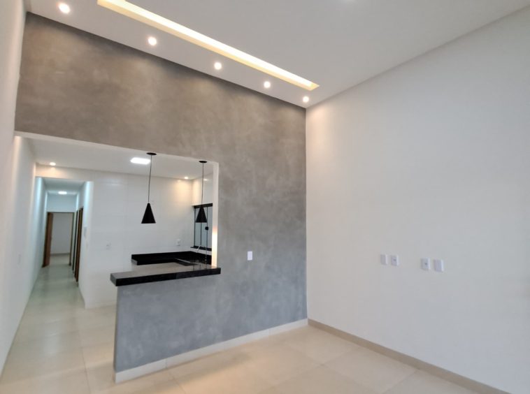 Ângulo 2 da sala da Casa á Venda no Novo Planalto