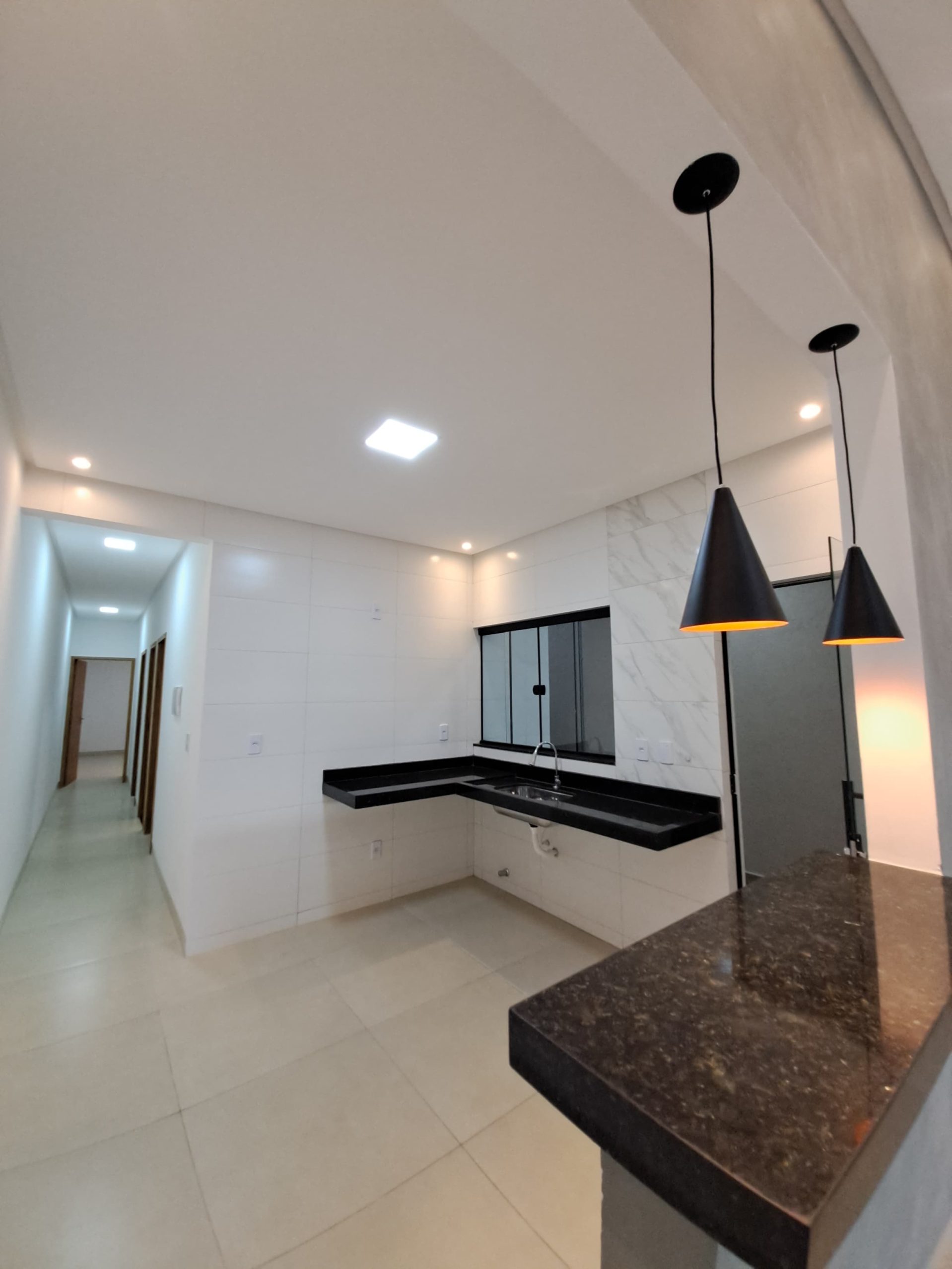 Cozinha + bancada da Casa á Venda no Novo Planalto
