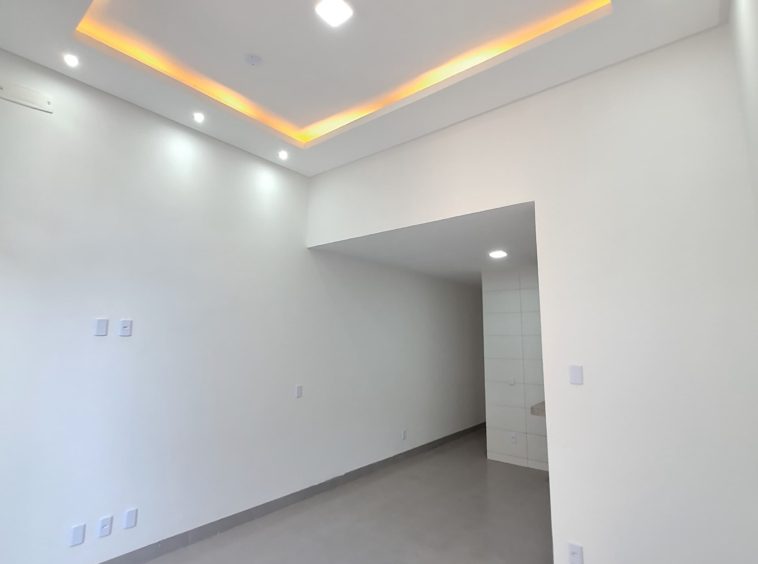 Ângulo 3 da sala da Casa á venda no Shangri-lá