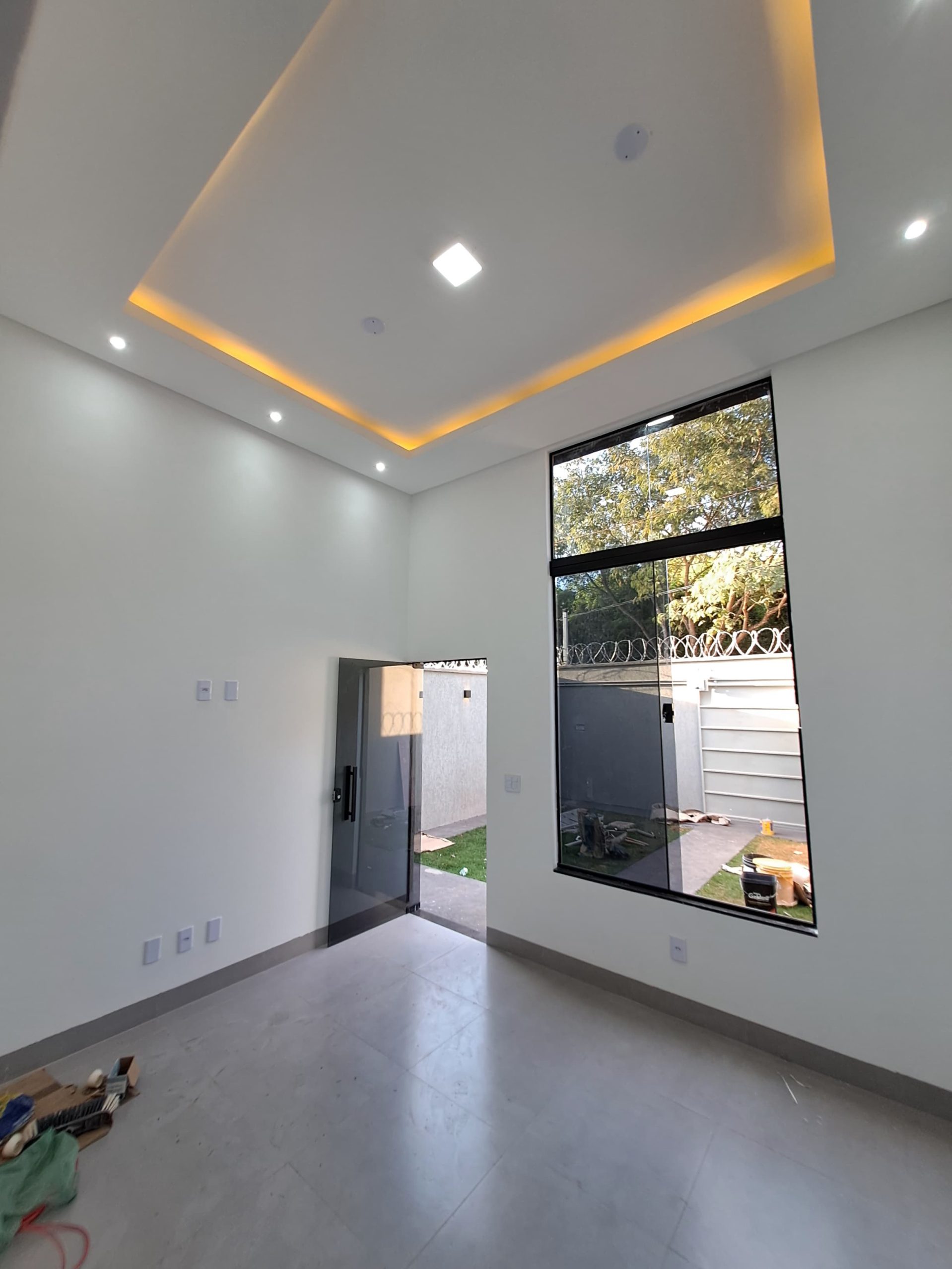 Ângulo 2 da sala da Casa á venda no Shangri-lá