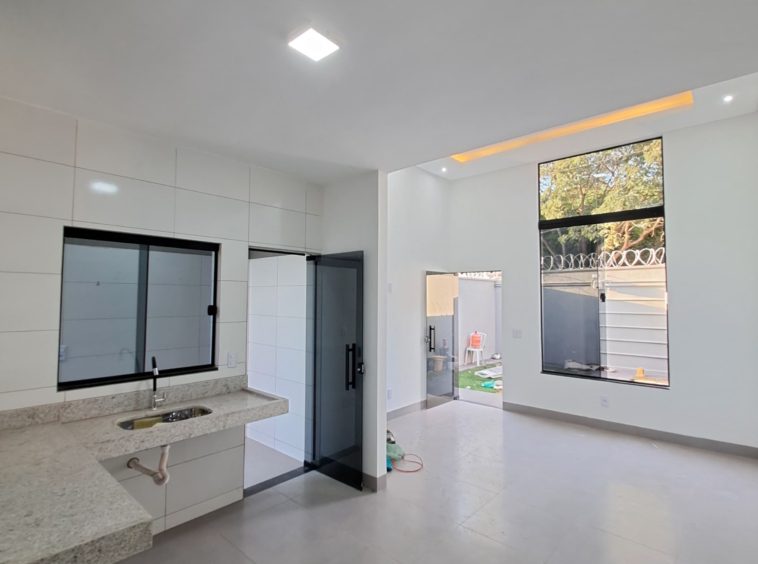 Ângulo 1 da cozinha da Casa á venda no Shangri-lá