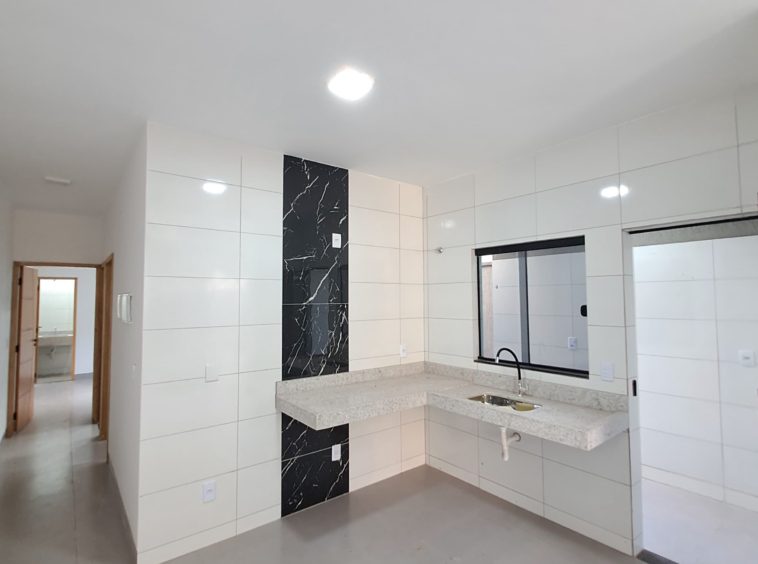 Ângulo 2 da cozinha da Casa á venda no Shangri-lá
