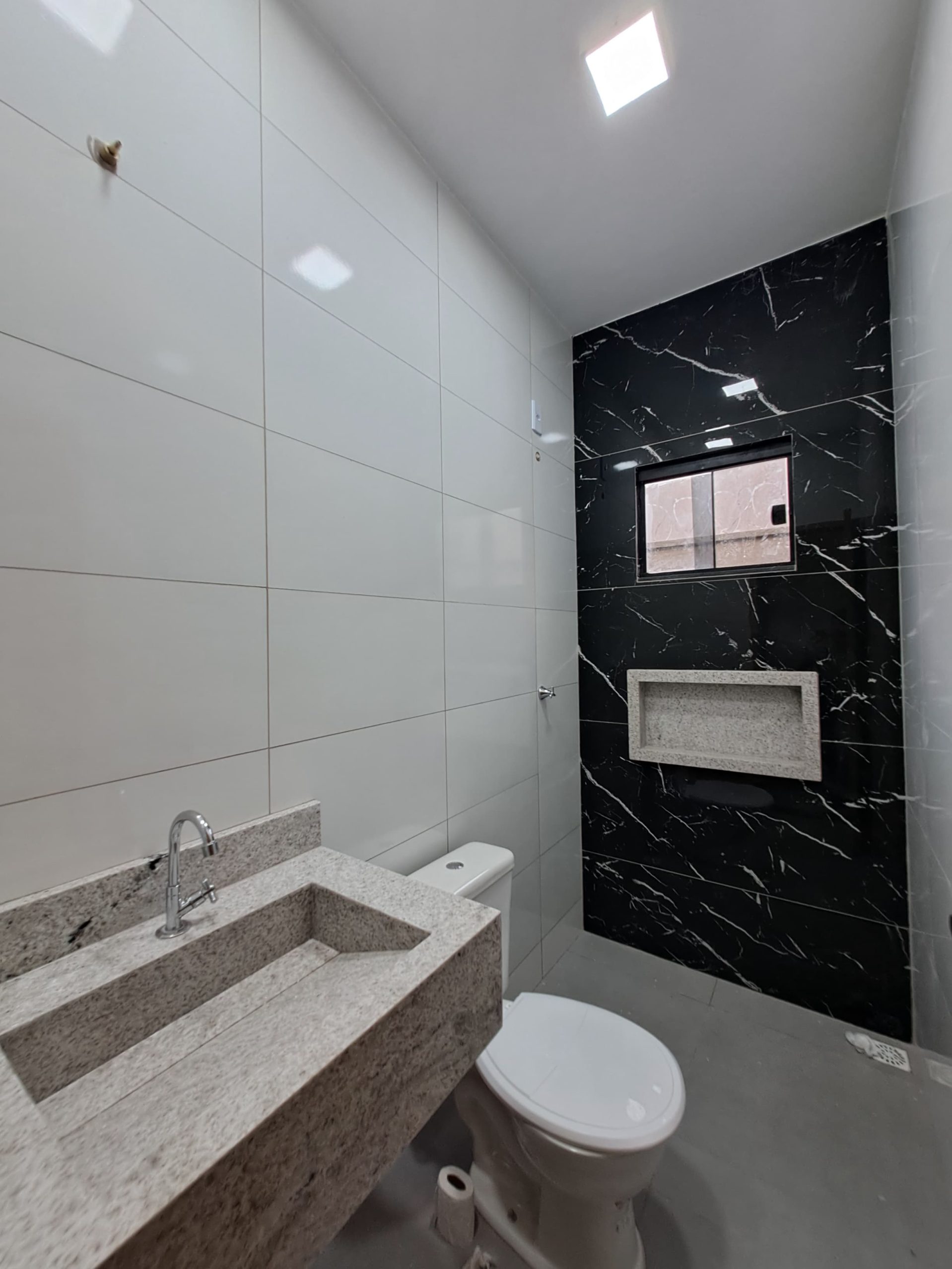Banheiro da Casa á venda no Shangri-lá