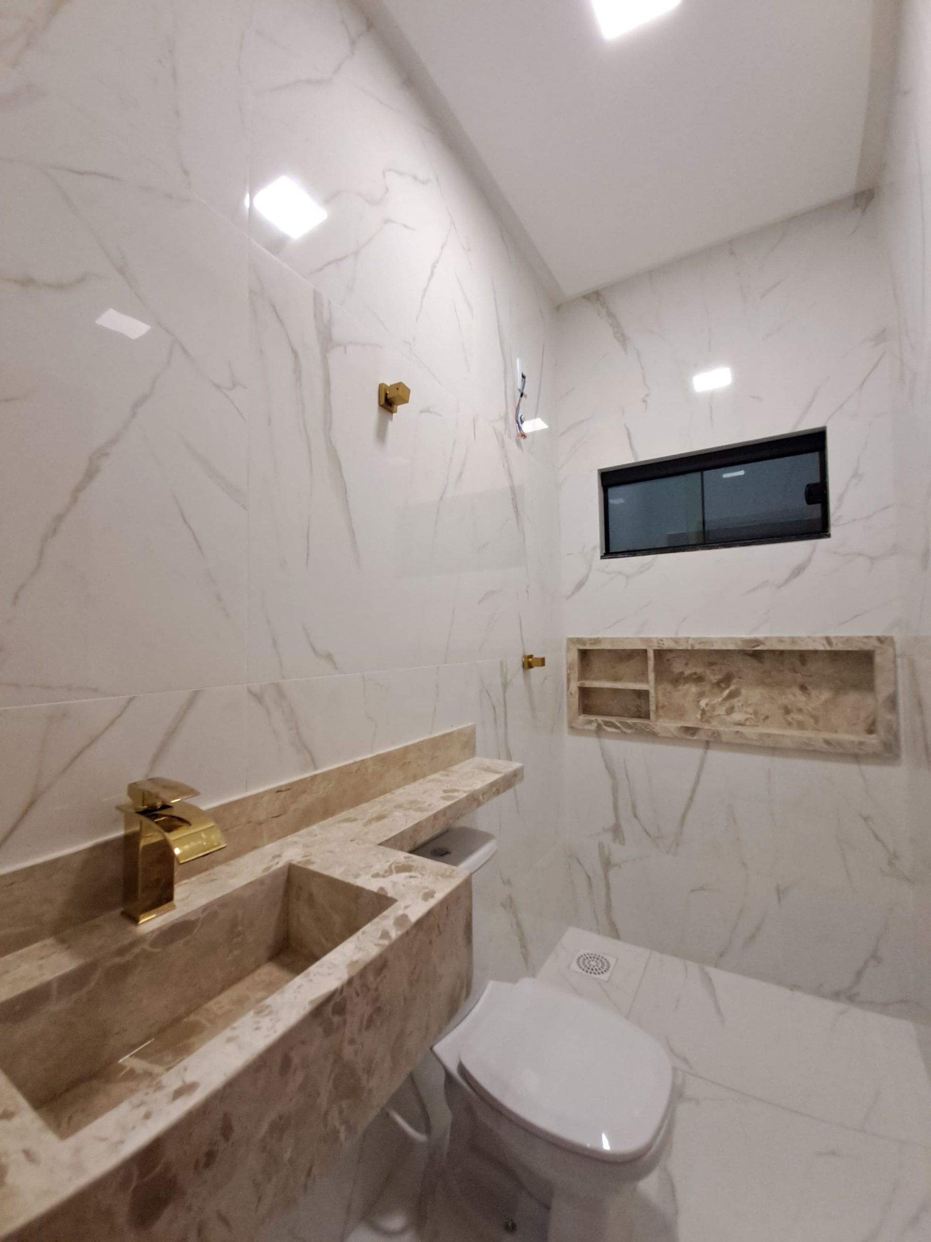 Banheiro 3 da Casa no Jardim Balneário Meia Ponte