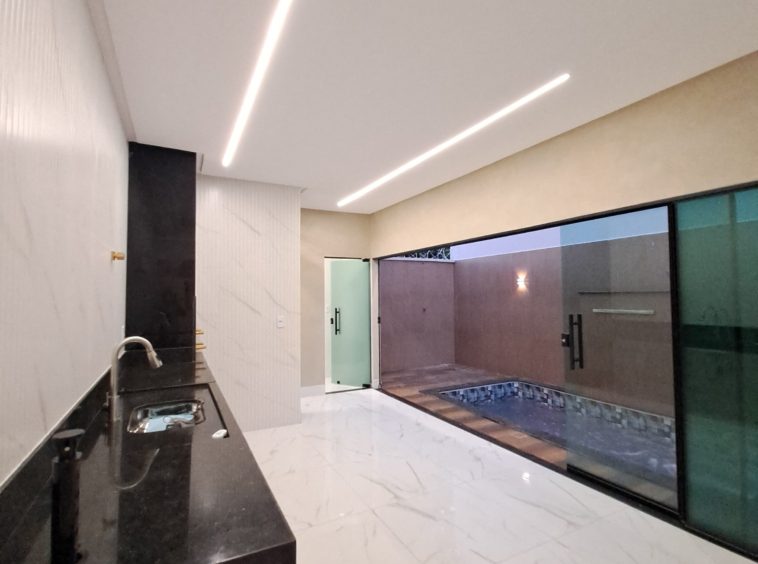 Ângulo 2 da Cozinha da Casa no Jardim Balneário Meia Ponte