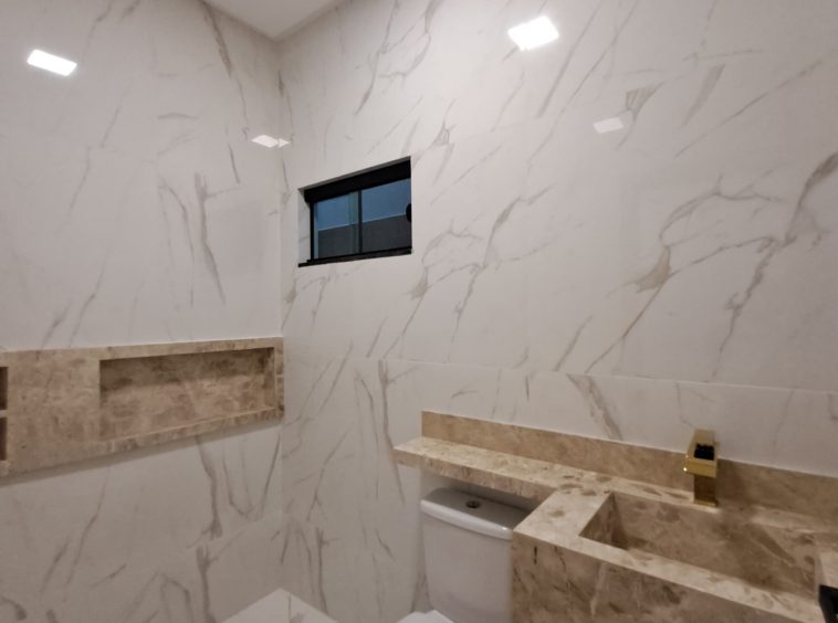 Banheiro 1 da Casa no Jardim Balneário Meia Ponte