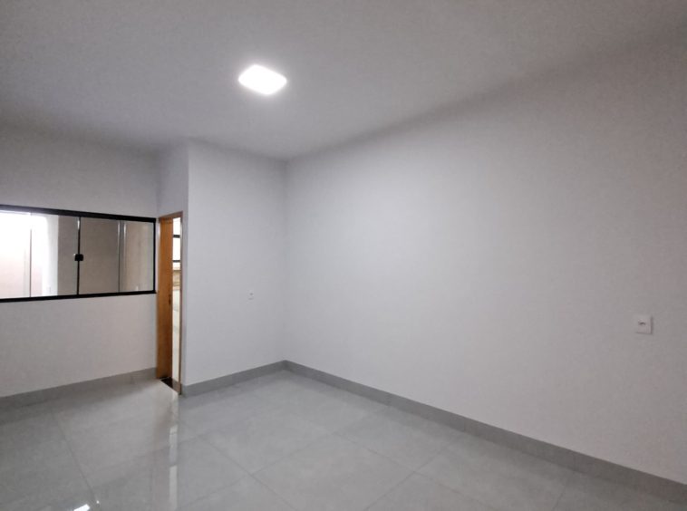 Ângulo 1 do Quarto suíte da Casa no Setor Alice Barbosa