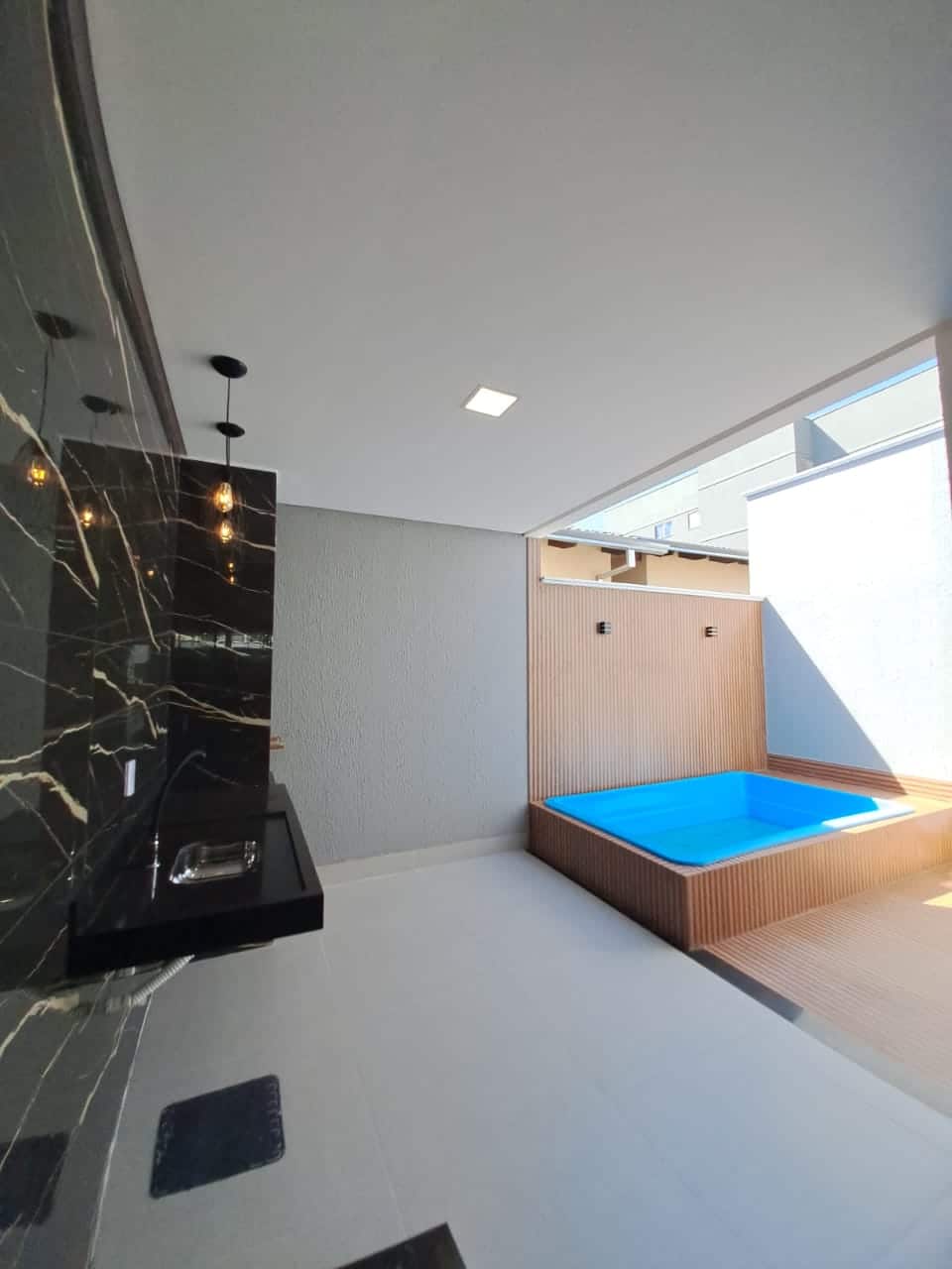 churrasqueira e piscina da casa no Residencial Morumbi Goiânia