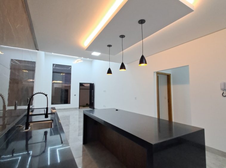 Ângulo 3 da Cozinha da Casa á venda no Setor Fim Social