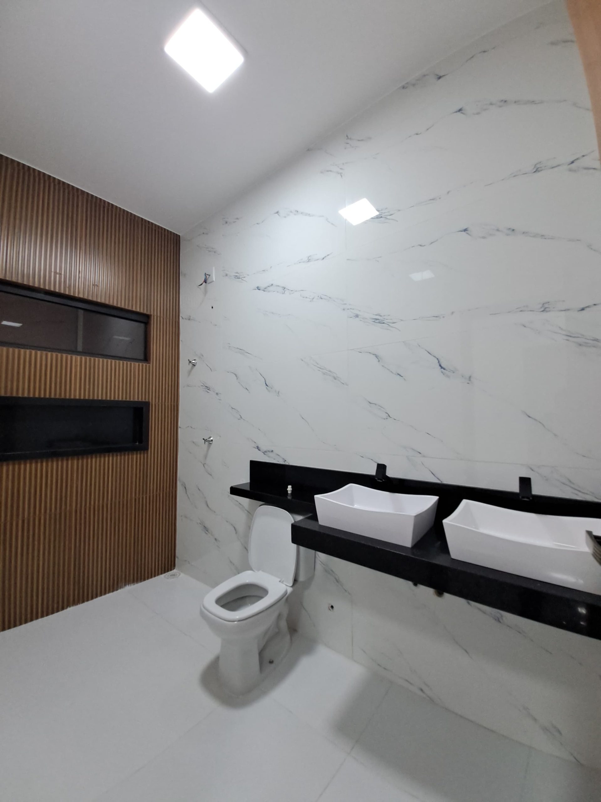 Banheiro da suíte da Casa á venda no Setor Fim Social