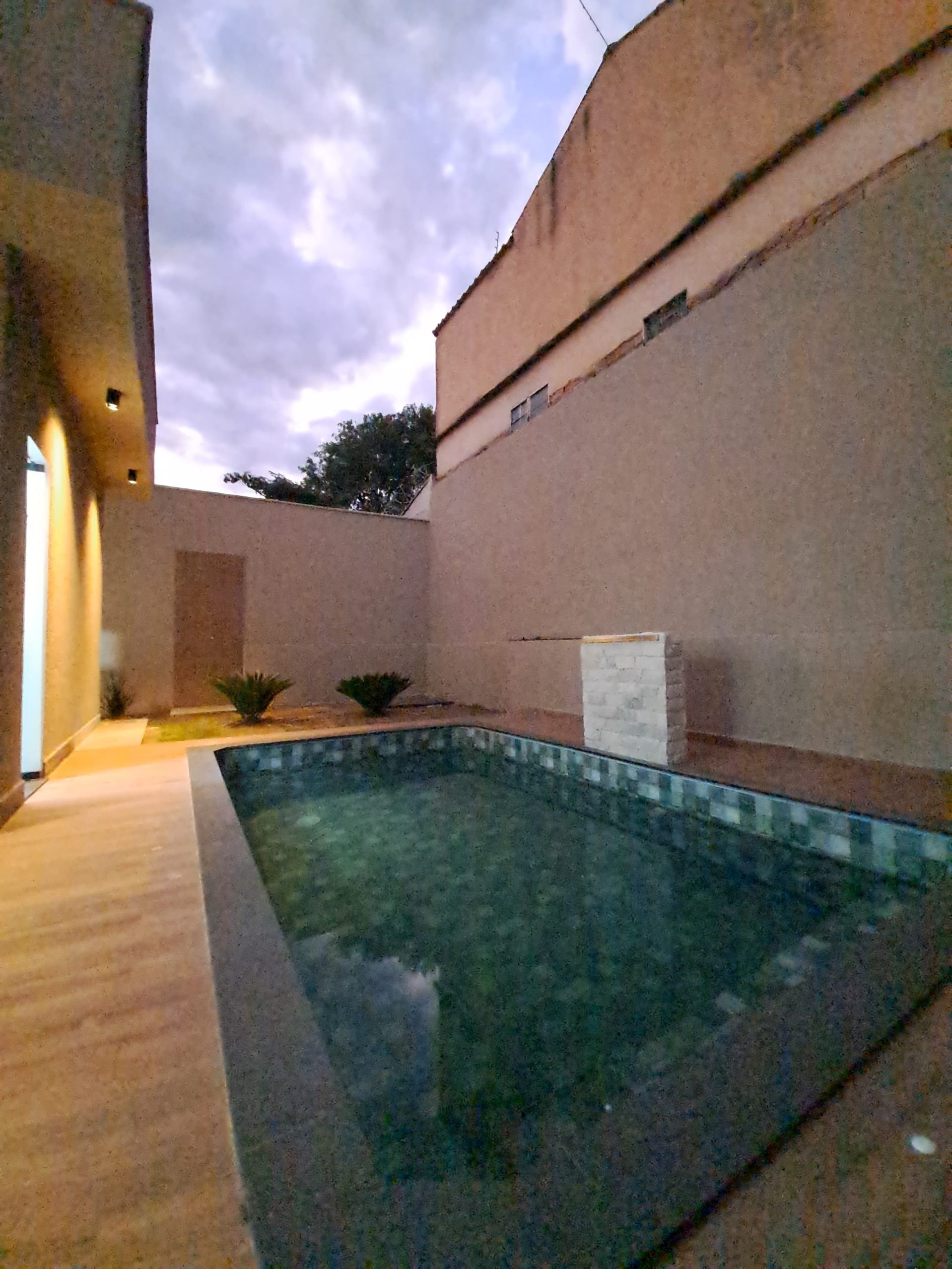 Ângulo 1 da Piscina da Cozinha da Casa á venda no Setor Fim Social