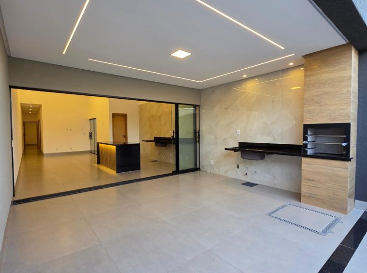 Garagem + churrasqueira da Casa no Residencial Hugo de Moraes