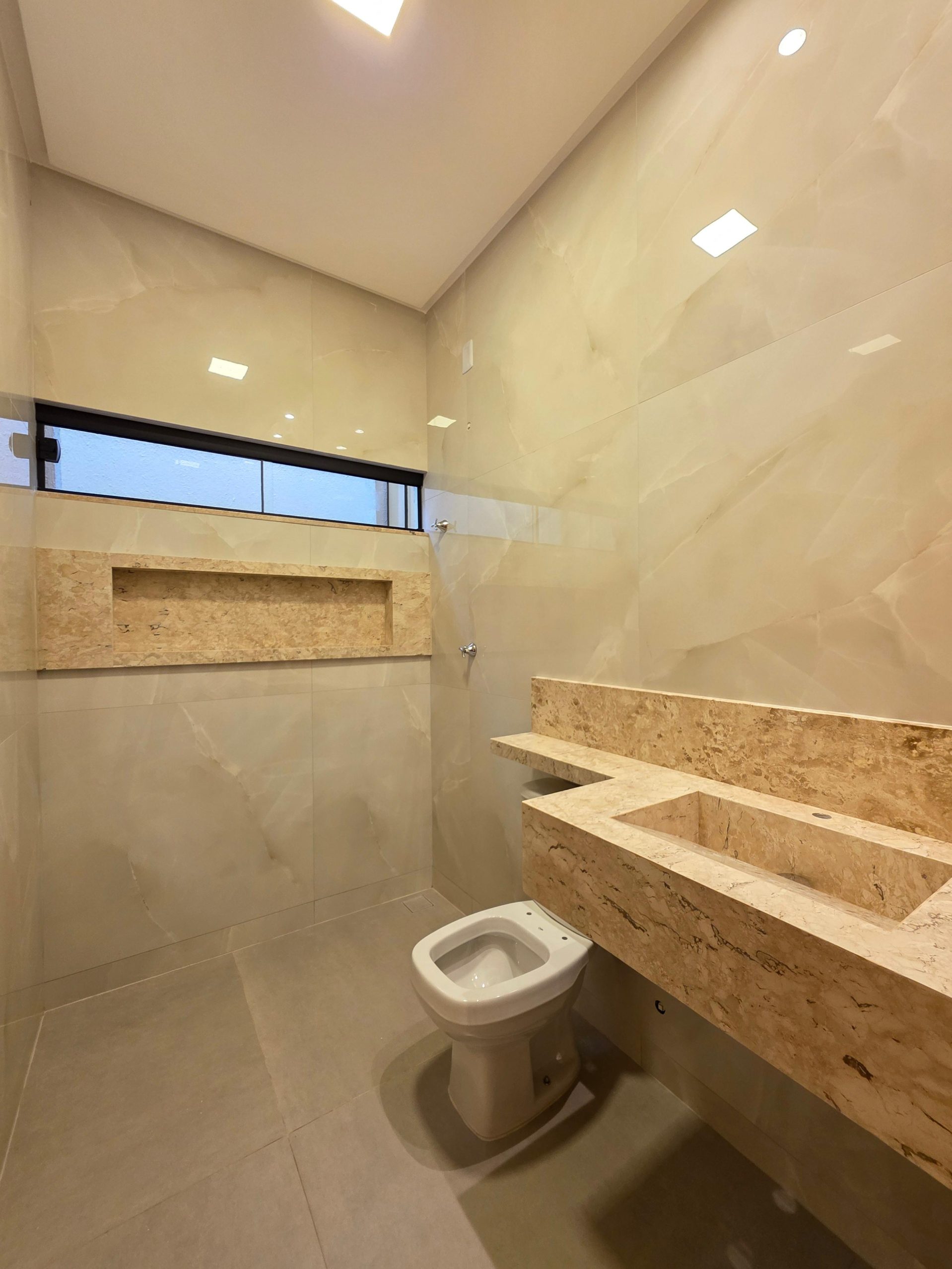 Banheiro da Casa no Residencial Hugo de Moraes