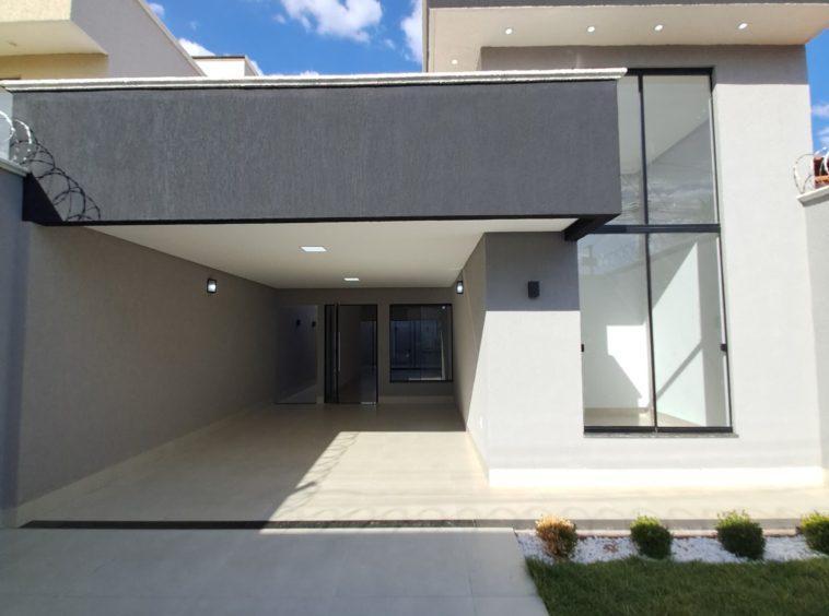 Ângulo 1 da Frente da Casa no Fonte Nova