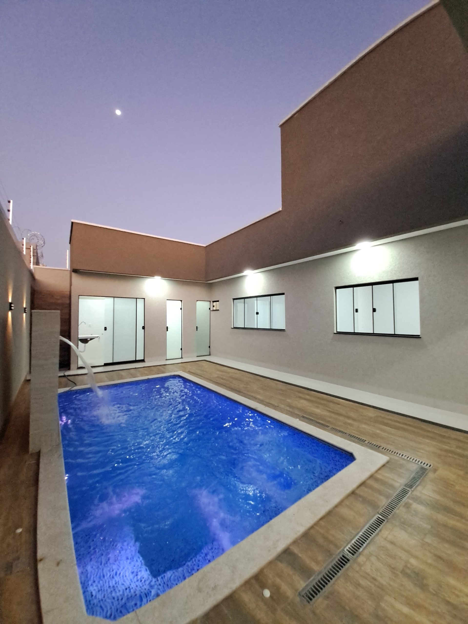 Ângulo 2 da Piscina da Casa no Residencial Barravento
