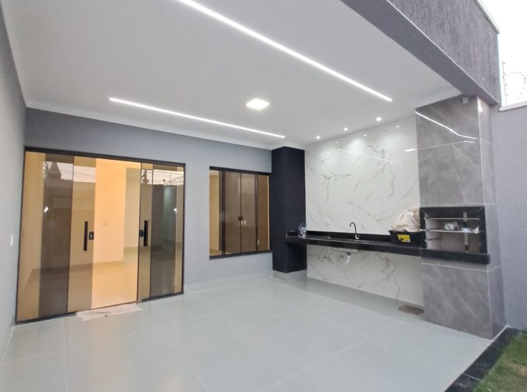 Garagem + Área Gourmet ângulo 1 da Casa no Recanto do Bosque