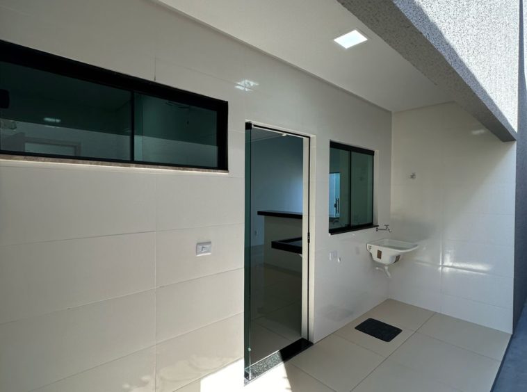 área de Serviço Casa no Residencial Orlando de Morais