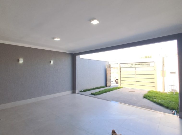 Garagem 3 Casa no Jardim Balneário Meia Ponte