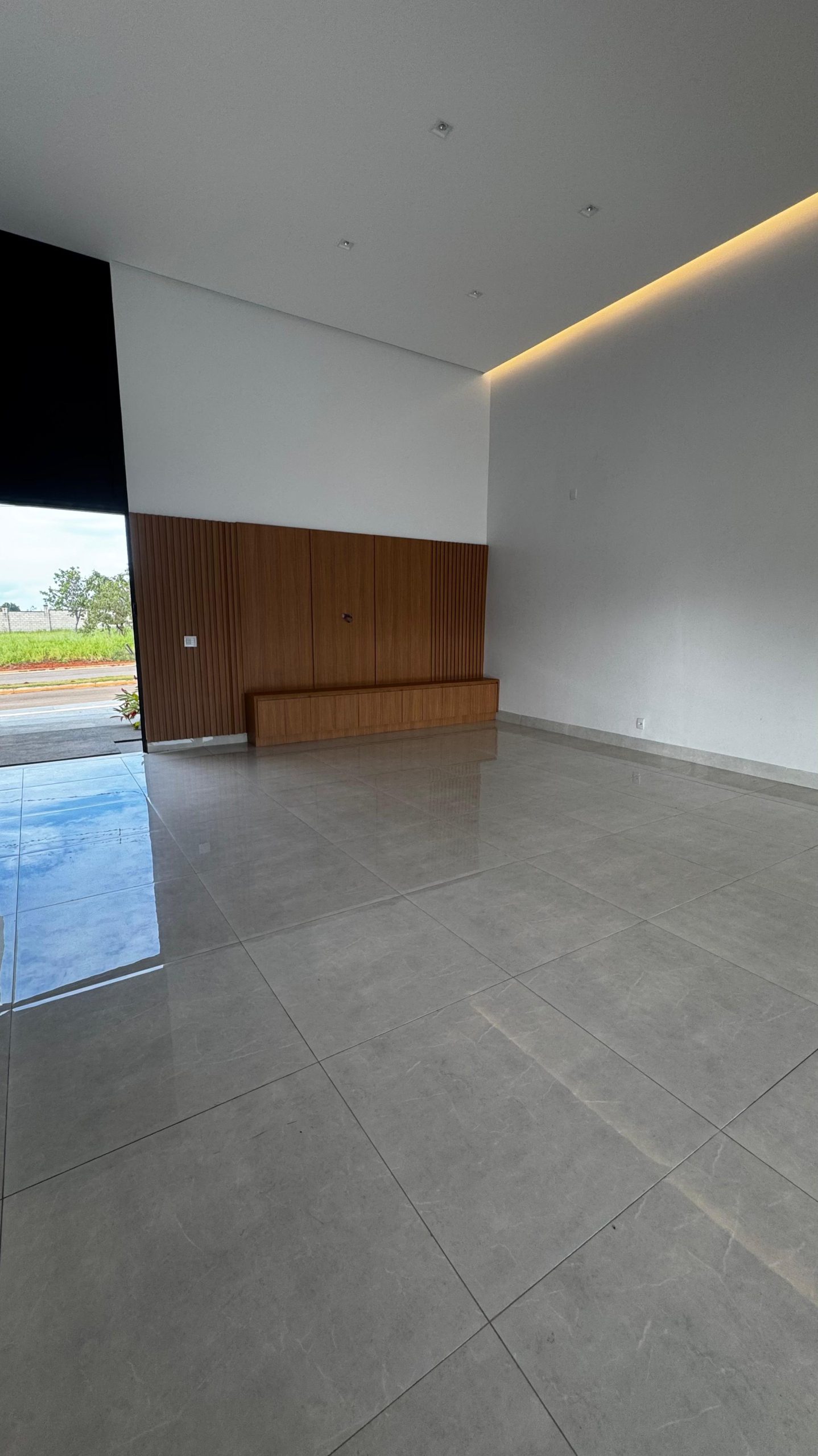 Sala (foto 1) da casa no Reserva do Cerrado