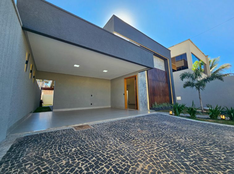 Frente da casa (foto 1) na Casa no Três Marias