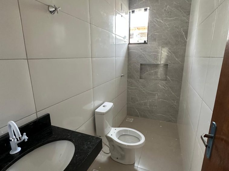 BAnheiro suíte na Casa no Parque Eldorado Oeste