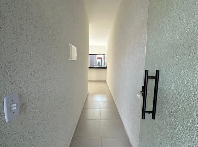 Área de acesso entrada da Casa Térrea no Parque Eldorado