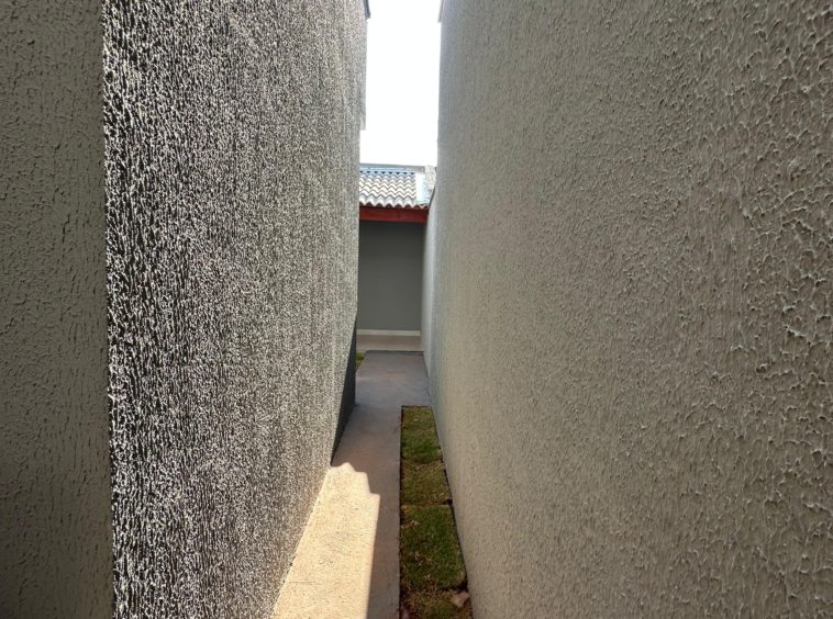 Área de acesso 2 na Casa no Parque Eldorado Oeste