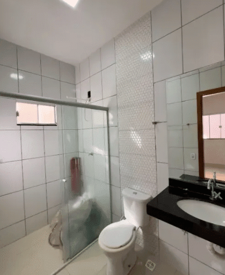 Banheiro da Suíte na Casa no Residencial Triunfo