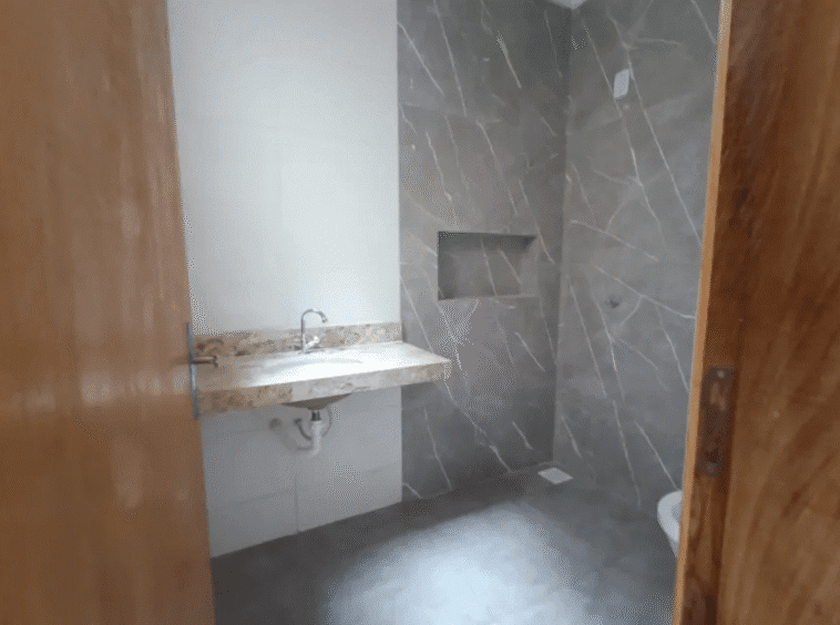 Banheiro 1 da Casa de 3 Quartos no Jardim Ipanema