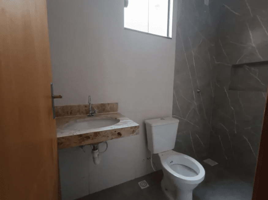 Banheiro da suite da Casa de 3 Quartos no Jardim Ipanema