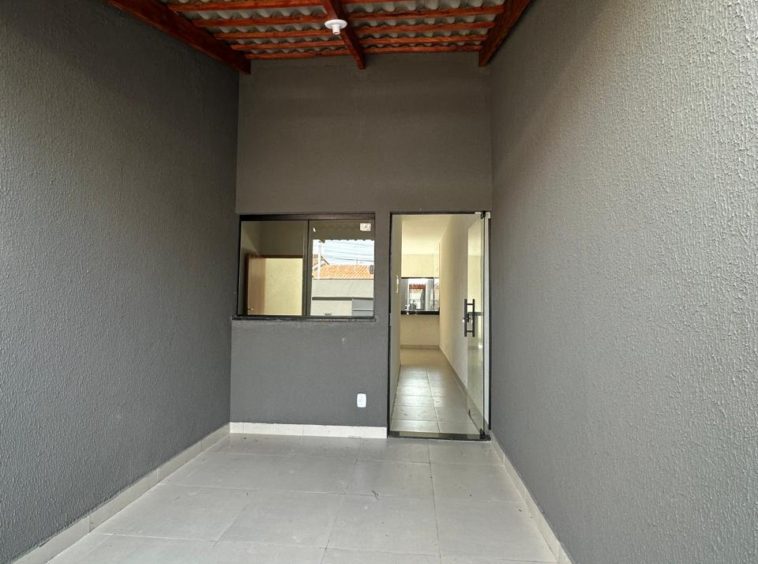 Entrada na Casa no Parque Eldorado Oeste