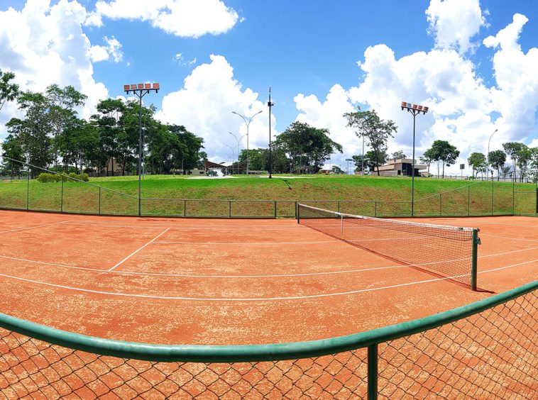 Quadra de Tenis (foto 2) no COndomínio da Casa no Portal Sol Garden