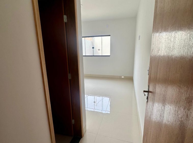 Suíte (foto 1) na Casa no Modelo Londres