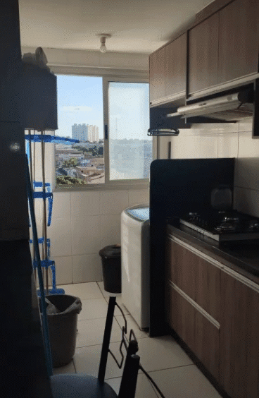 Cozinha + área de serviço do Condomínio do Apartamento Borges Landeiro Tropicale