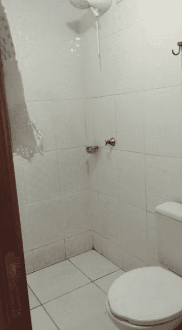 Banheiro 1 do Condomínio do Apartamento Borges Landeiro Tropicale