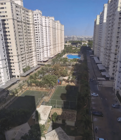 Vista do Apartamento pra área de lazer (foto 1) do Apto no Tropicale