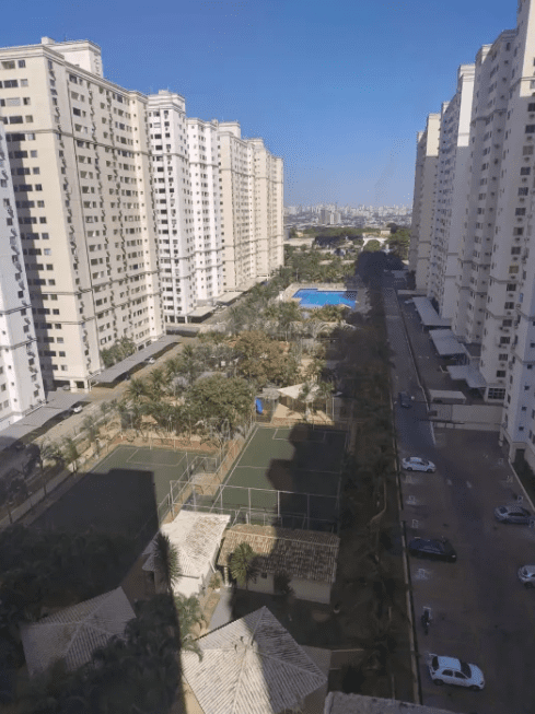 Vista do Apartamento pra área de lazer (foto 1) do Apto no Tropicale