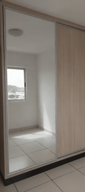 Guarda Roupa do Apto no Tropicale