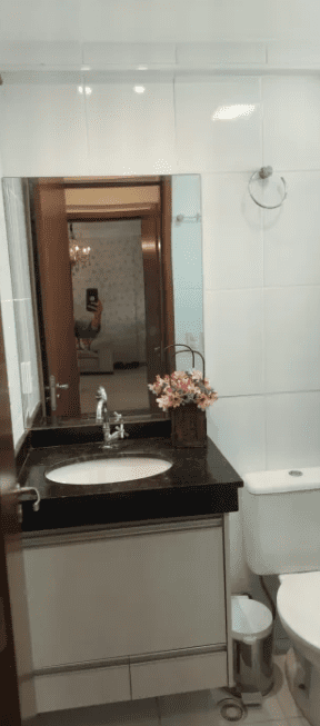 Banheiro 1 do Apartamento Mobiliado 2 Quartos
