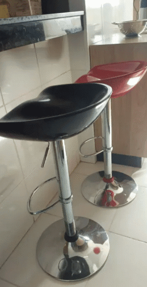 Banquetas do Apartamento Mobiliado 2 Quartos