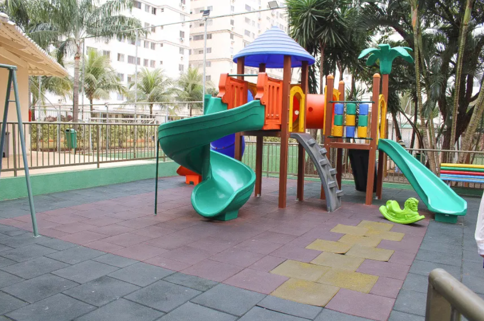 Parquinho do condominio (foto 2) do Apartamento Mobiliado 2 Quartos