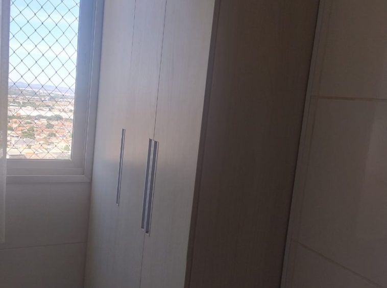 Armários do Apartamento no Tropicale