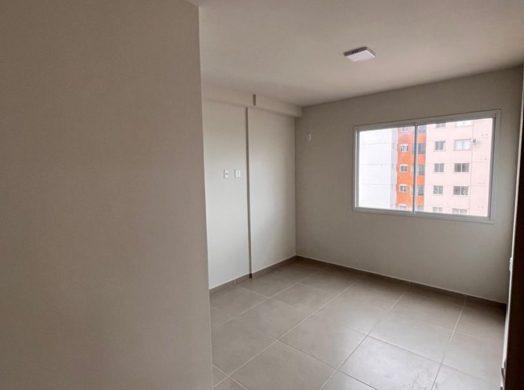 Suíte (foto 2) do Apartamento no Condomínio Iguaçu