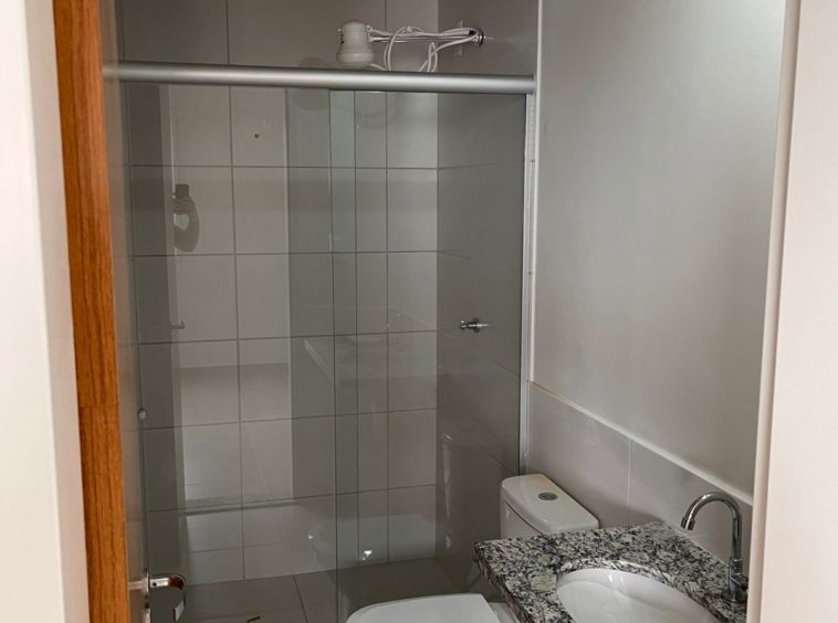 Banheiro social (foto 1) do Apartamento no Condomínio Iguaçu