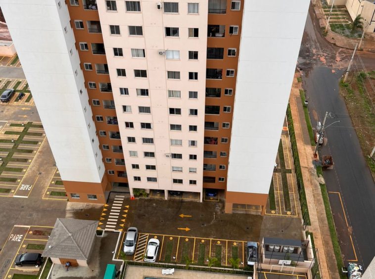 Vista (foto 2) da área de lazer do Apartamento no Condomínio Iguaçu